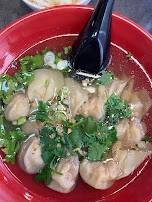 Soupe de Nouilles Aux Raviolis Porc